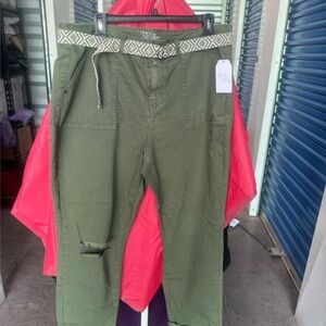 Women’s skinny cuffed, Cargo pants sz 18